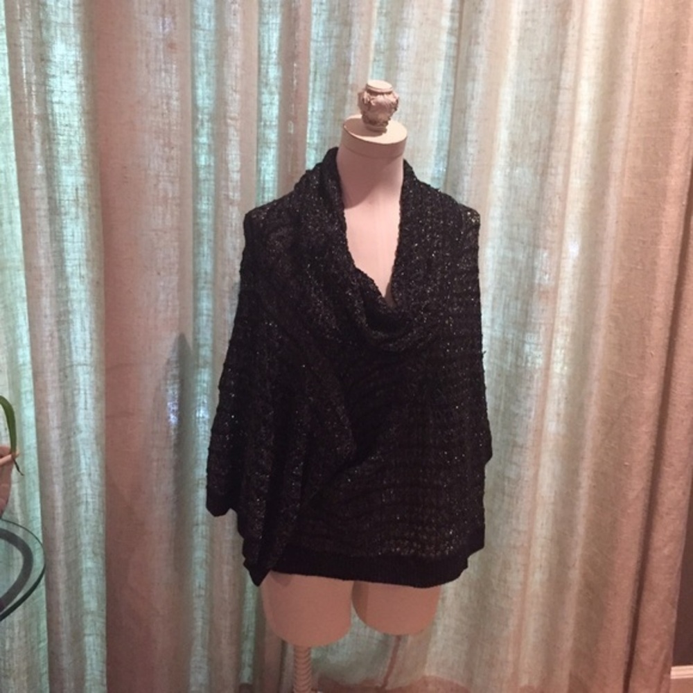 Madison Sparkly cowl neck cowl neck sweater top - black & silver EUC